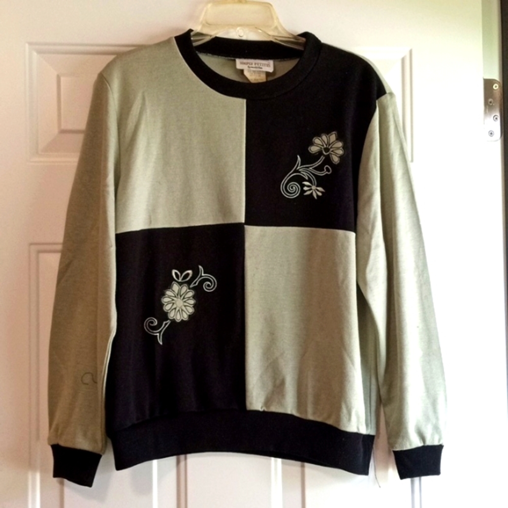 Women's Simply Petites Fleece Top Size PM